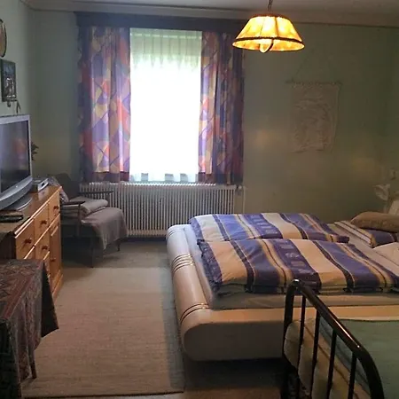 Mooswirt Bed & Breakfast 3*